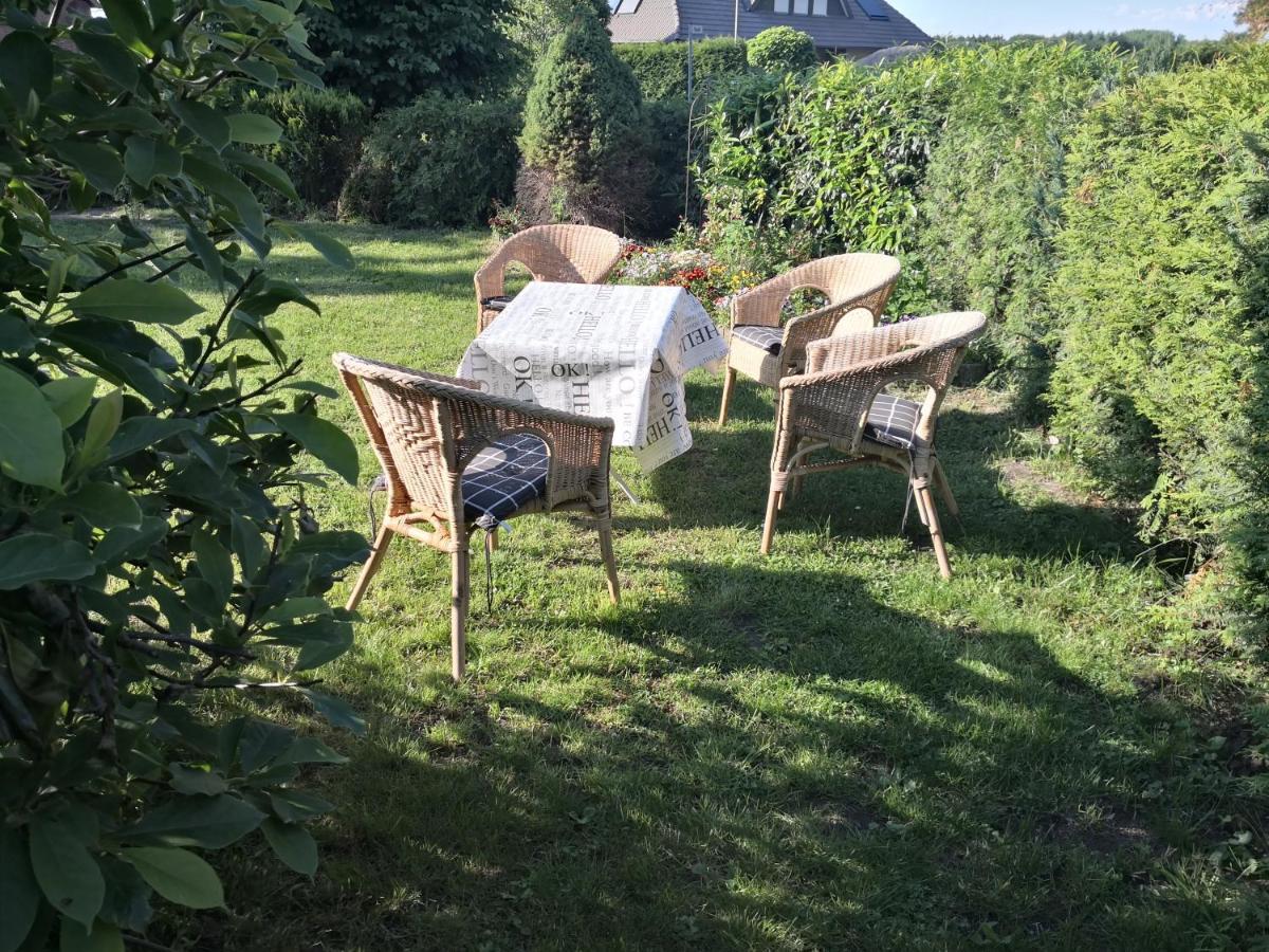 Kuenstler Ferienwohnung 3 Zimmer Kueche Bad Zentrale Lage Wulsbuttel Eksteriør bilde