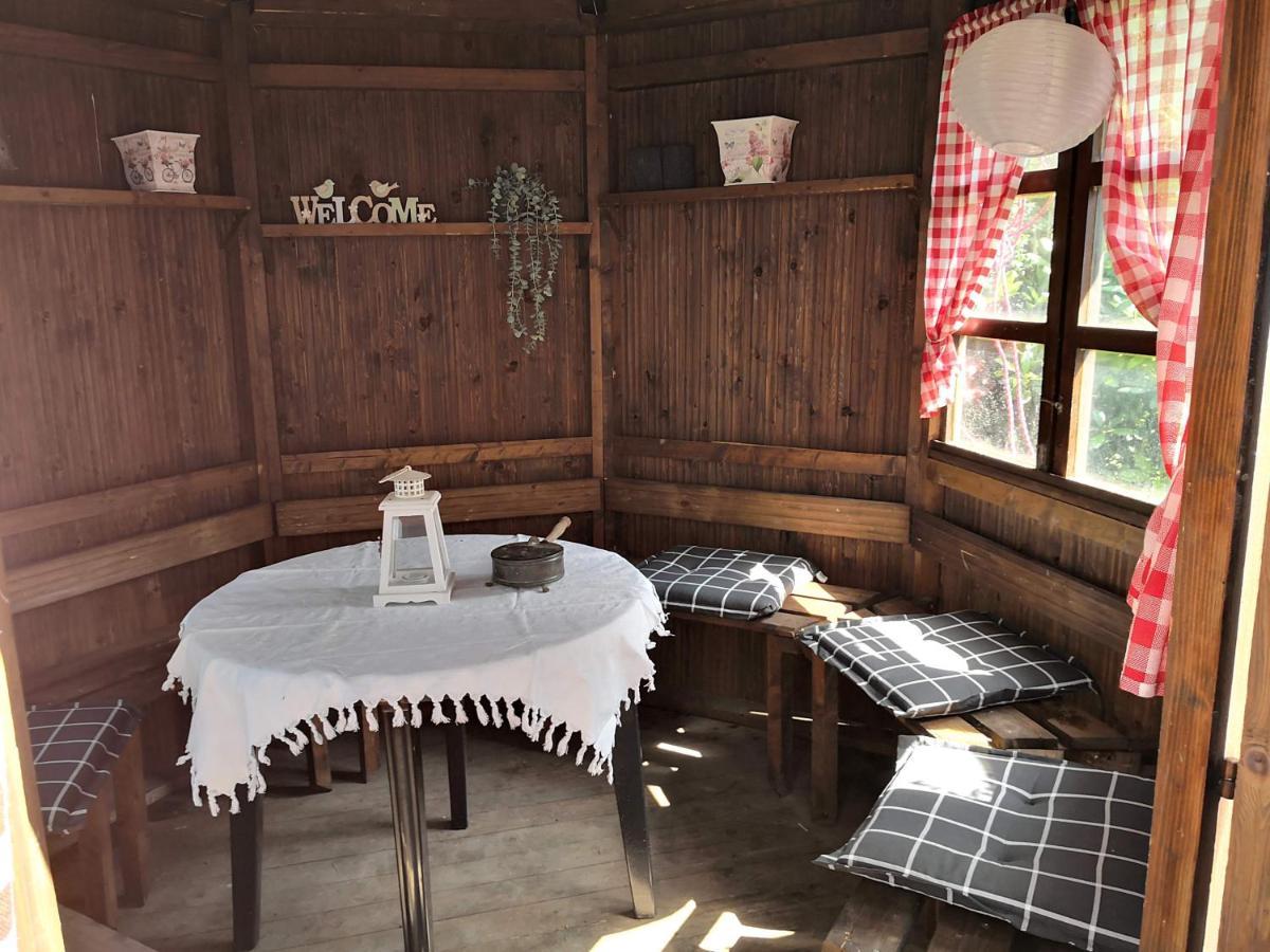 Kuenstler Ferienwohnung 3 Zimmer Kueche Bad Zentrale Lage Wulsbuttel Eksteriør bilde